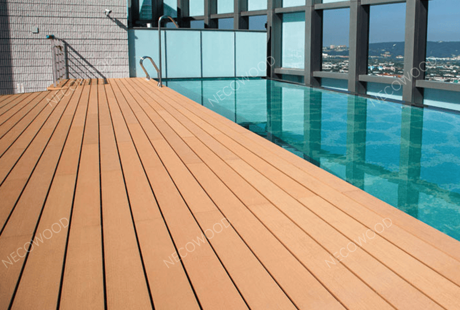Schwimmbad-WPC-Terrassendielen und Verbundplatten für Villen in Kuwait
