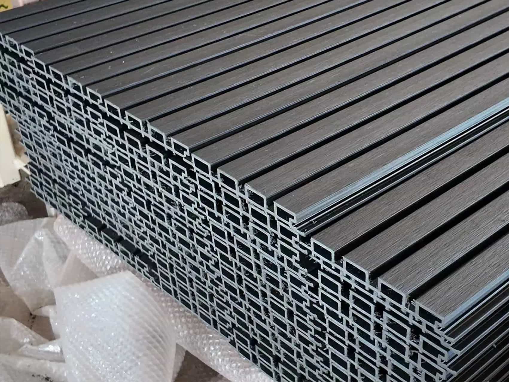 Necowood WPC wall panel container loading and export packaging